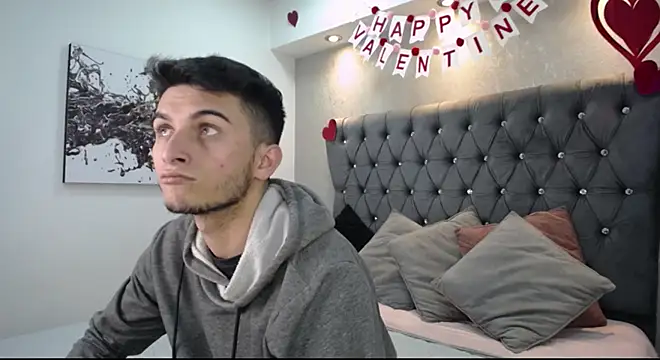 Snapshot of MrWilliseo chatting on 02-14-25, 08:05 MrWilliseo online show from 02-14-25, 08:05