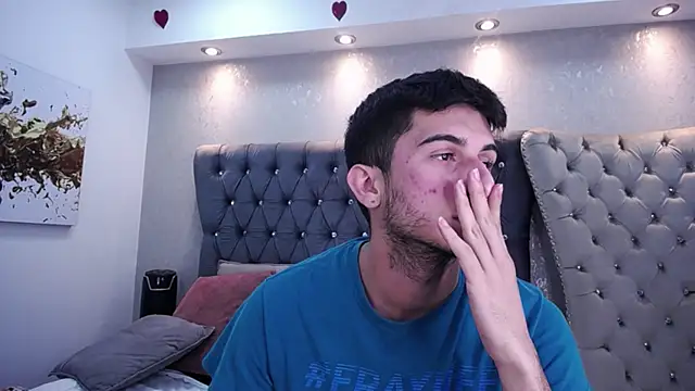 Snapshot of MrWilliseo chatting on 03-12-25, 10:28 MrWilliseo online show from 03-12-25, 10:28