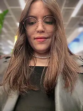 meow girl online show from 12-20-25, 11:06