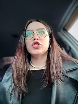 meow girl online show from 02-12-26, 02:12