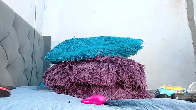 imtiffany w online show from 02-21-25, 04:05