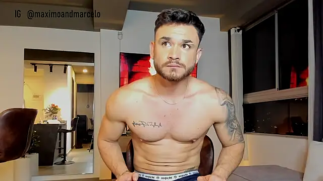 Snapshot of Maximo_Marcelo chatting on 01-22-25, 12:06 Maximo Marcelo online show from 01-22-25, 12:06