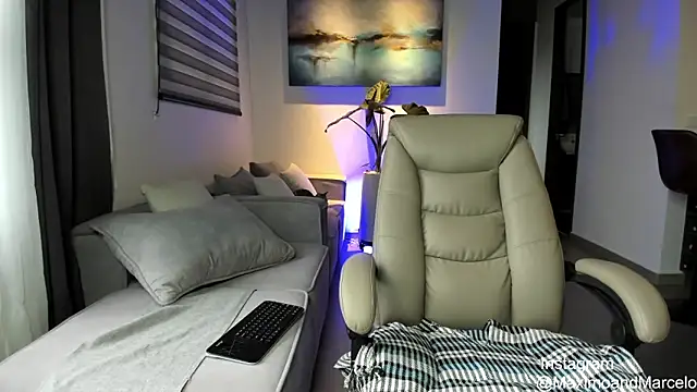 Snapshot of Maximo_Marcelo chatting on 03-14-25, 12:07 Maximo Marcelo online show from 03-14-25, 12:07