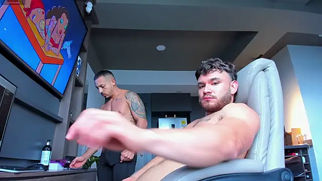 Snapshot of Maximo_Marcelo chatting on 11-04-25, 12:04 Maximo Marcelo online show from 11-04-25, 12:04