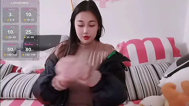 Snapshot of Kele-168 chatting on 12-21-24, 09:12 Kele-168 online show from 12-21-24, 09:12