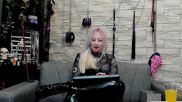 CruelMistress online show from 04-26-26, 11:57