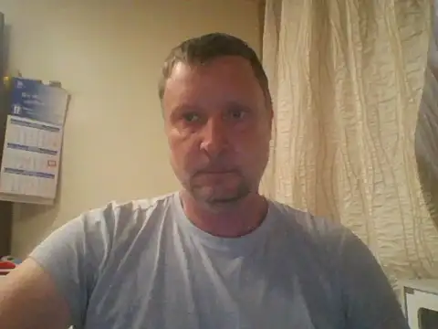 Snapshot of c6tm5 chatting on 11-19-25, 12:38 c6tm5 online show from 11-19-25, 12:38