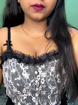 Snapshot of Ishaani_0 chatting on 06-05-26, 07:19 Ishaani 0 online show from 06-05-26, 07:19