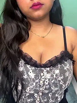 Snapshot of Ishaani_0 chatting on 06-11-26, 02:53 Ishaani 0 online show from 06-11-26, 02:53