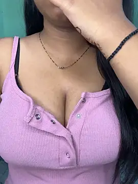 Snapshot of Ishaani_0 chatting on 06-14-26, 10:12 Ishaani 0 online show from 06-14-26, 10:12
