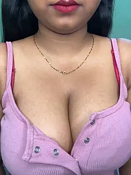 Snapshot of Ishaani_0 chatting on 06-27-26, 06:57 Ishaani 0 online show from 06-27-26, 06:57