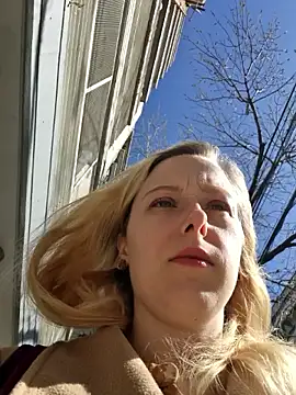 Snapshot of Public_Katrisha chatting on 09-24-25, 01:03 Public Katrisha online show from 09-24-25, 01:03