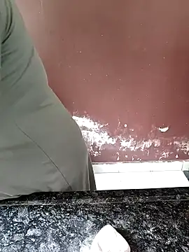 milf-kaira online show from 12-21-24, 09:33