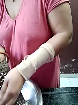 milf-kaira online show from 12-27-24, 02:58