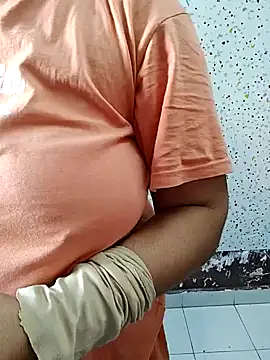 milf-kaira online show from 01-08-25, 03:19