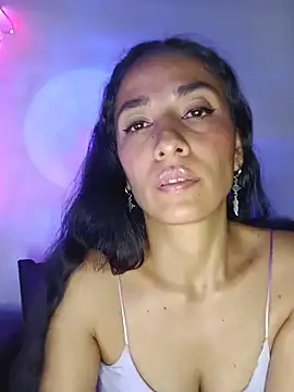 Snapshot of chloewildd_ chatting on 05-31-26, 12:08 chloewildd online show from 05-31-26, 12:08