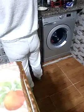 Snapshot of nouramaroc chatting on 02-15-25, 08:22 nouramaroc online show from 02-15-25, 08:22