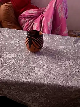 Snapshot of nouramaroc chatting on 02-18-25, 05:42 nouramaroc online show from 02-18-25, 05:42