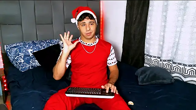 beautiful james online show from 01-01-25, 11:07