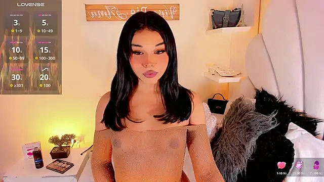 ValentinaMarinn online show from 10-09-25, 09:02