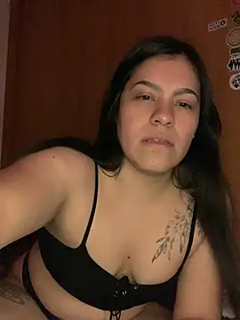 Snapshot of DirtyDi97 chatting on 04-28-26, 02:10 DirtyDi97 online show from 04-28-26, 02:10