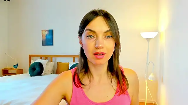 Snapshot of LovelyeeMia chatting on 12-20-24, 11:32 LovelyeeMia online show from 12-20-24, 11:32
