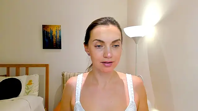 Snapshot of LovelyeeMia chatting on 12-21-24, 01:42 LovelyeeMia online show from 12-21-24, 01:42