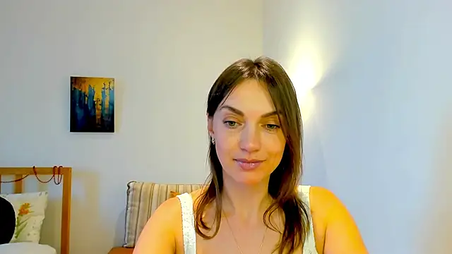 Snapshot of LovelyeeMia chatting on 12-23-24, 10:21 LovelyeeMia online show from 12-23-24, 10:21