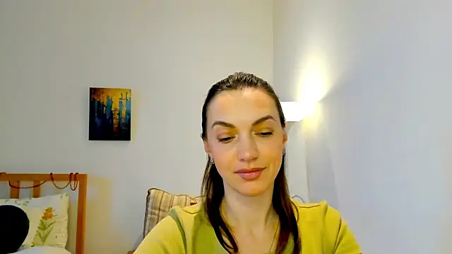 Snapshot of LovelyeeMia chatting on 12-24-24, 12:11 LovelyeeMia online show from 12-24-24, 12:11