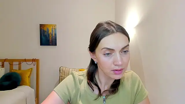 Snapshot of LovelyeeMia chatting on 12-29-24, 03:13 LovelyeeMia online show from 12-29-24, 03:13