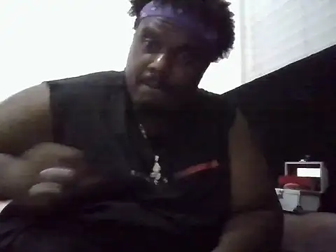 Snapshot of BigBossaNova69 chatting on 05-23-26, 08:18 BigBossaNova69 online show from 05-23-26, 08:18