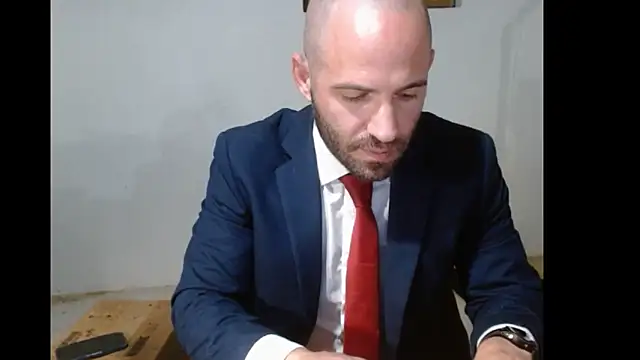 Snapshot of TheNakedPreacher chatting on 12-18-24, 09:14 TheNakedPreacher online show from 12-18-24, 09:14