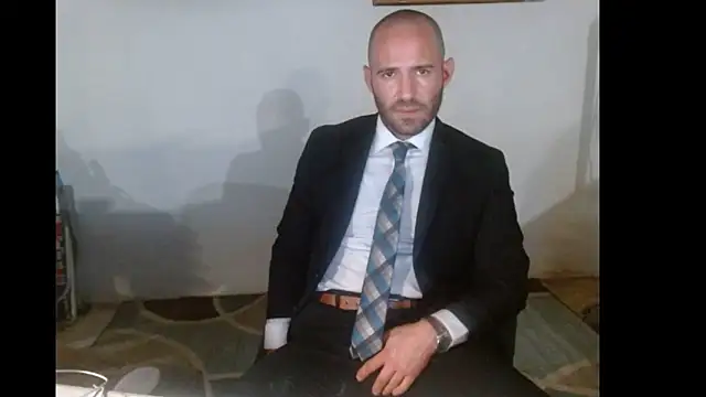 Snapshot of TheNakedPreacher chatting on 01-01-25, 12:33 TheNakedPreacher online show from 01-01-25, 12:33