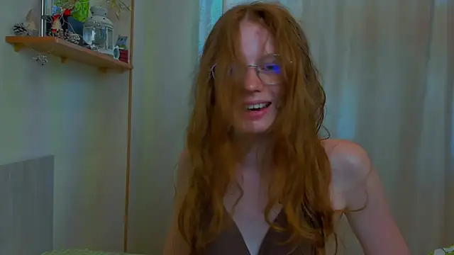 Snapshot of Fire_Luna chatting on 06-17-26, 07:55 Fire Luna online show from 06-17-26, 07:55