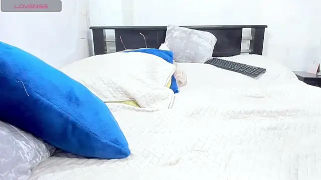 Natalystevens online show from 02-09-25, 10:21