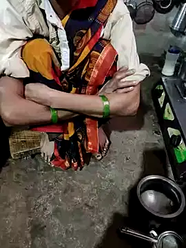 Snapshot of poojaji2024 chatting on 01-16-25, 02:51 poojaji2024 online show from 01-16-25, 02:51