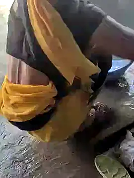 Snapshot of poojaji2024 chatting on 02-27-25, 05:34 poojaji2024 online show from 02-27-25, 05:34