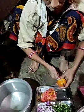 Snapshot of poojaji2024 chatting on 03-04-25, 01:45 poojaji2024 online show from 03-04-25, 01:45