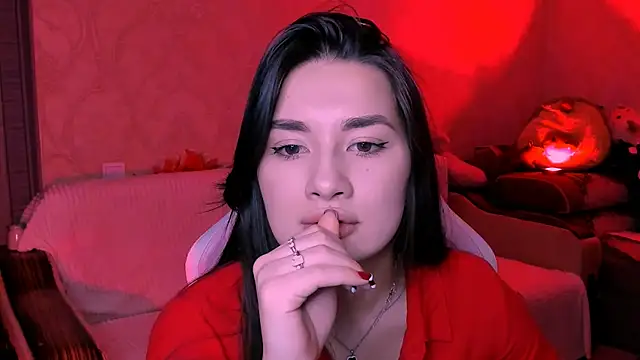 Swee Alicee online show from 11-21-25, 06:17