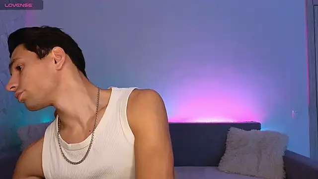 denlover1 online show from 10-26-25, 07:47