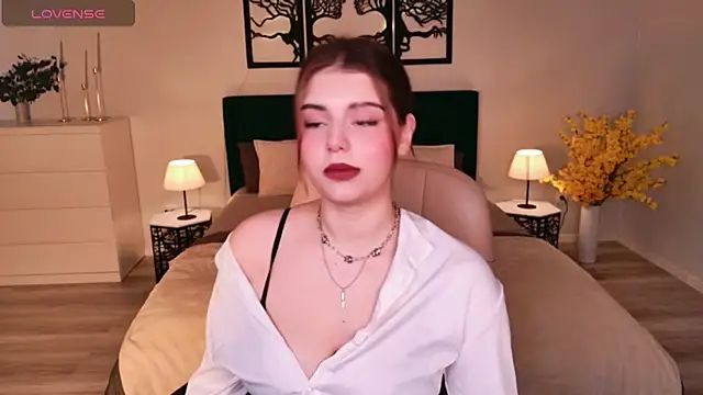 AdeliaKiss online show from 02-11-26, 05:34