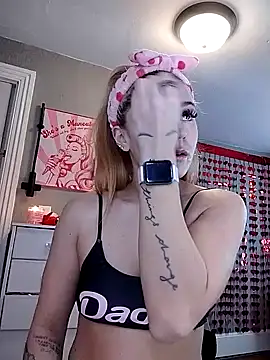 Snapshot of lexybabyxo chatting on 02-09-26, 01:04 lexybabyxo online show from 02-09-26, 01:04