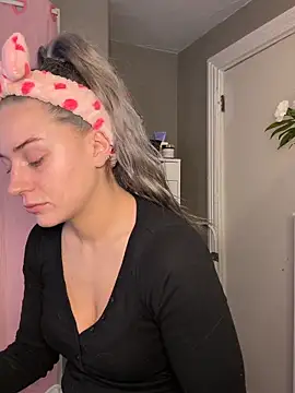 Snapshot of lexybabyxo chatting on 02-18-26, 03:19 lexybabyxo online show from 02-18-26, 03:19