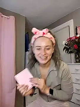 Snapshot of lexybabyxo chatting on 02-19-26, 12:23 lexybabyxo online show from 02-19-26, 12:23