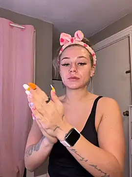 Snapshot of lexybabyxo chatting on 03-30-26, 10:49 lexybabyxo online show from 03-30-26, 10:49