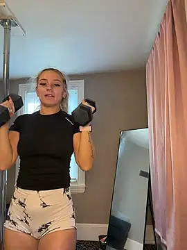 Snapshot of lexybabyxo chatting on 07-19-26, 01:48 lexybabyxo online show from 07-19-26, 01:48
