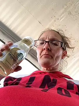 Snapshot of SweetVegasTits chatting on 02-24-25, 07:09 SweetVegasTits online show from 02-24-25, 07:09