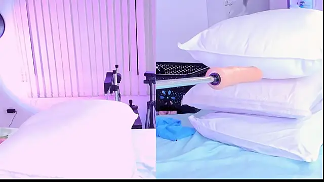 Kinky Mindy  online show from 04-09-26, 07:52