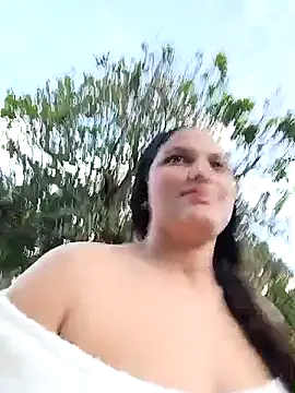 girl milk1 online show from 10-22-25, 10:20