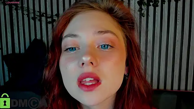 Miss you kiss online show from 12-20-25, 01:02